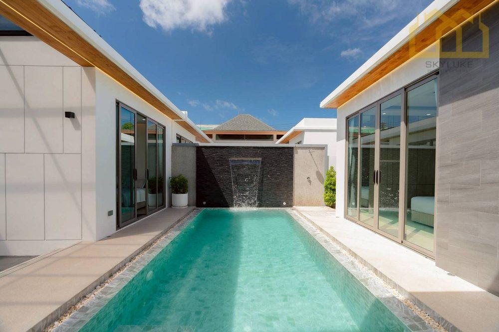 Quiet Pool Villa in Mueang Phuket — photograph 2