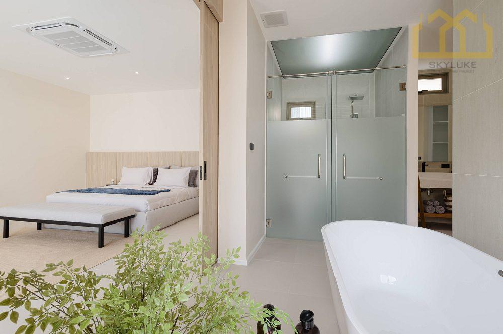 Modern Pool Villa in Mueang Phuket — photograph 4