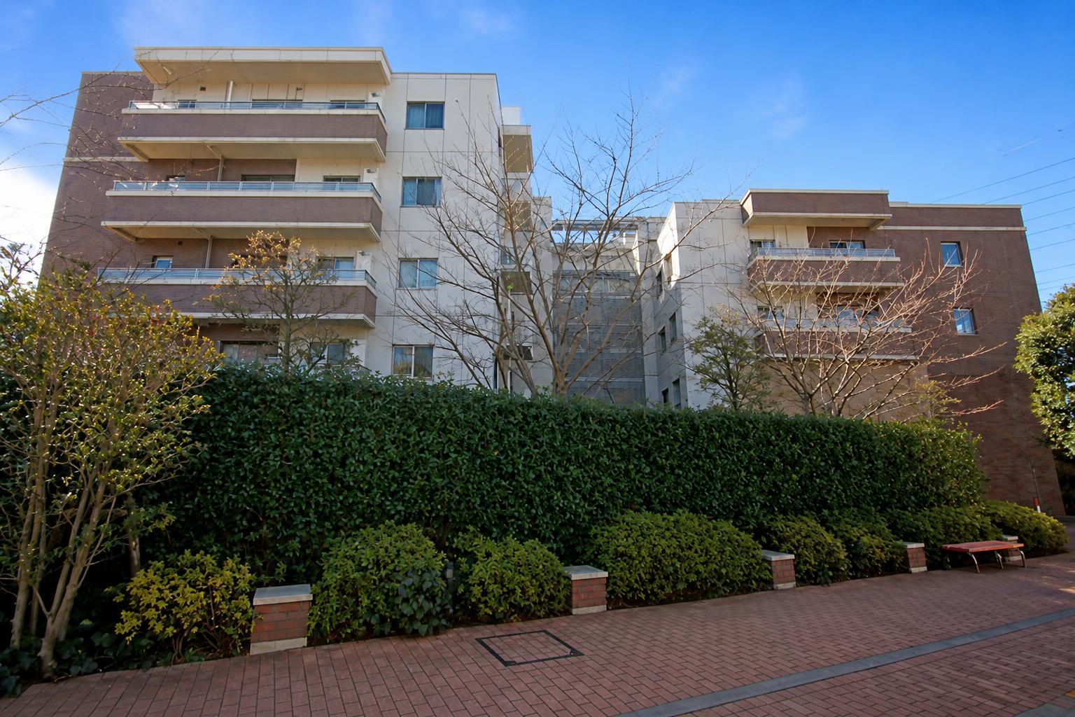 Kichijoji Residencia — photograph 3