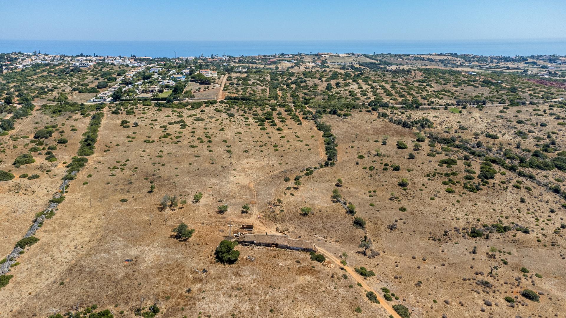Land in Aldeia da Luz, Lagos — photograph 5