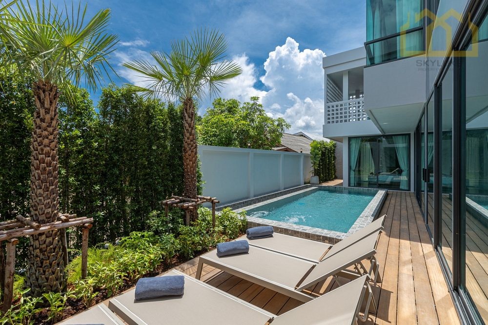 4-Bedroom Villa in Chalong, Mueang Phuket